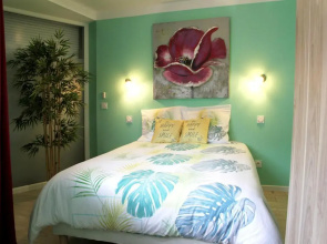 T2 LE GREEN SPA SAUNA & BALNEO tout confort.