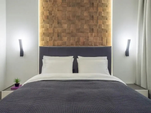 De Minimis - a Chic 3BR Downtown Apartment