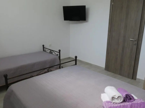 Toula' s Village Apartment
