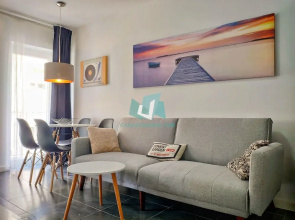 Holiday Apartment Near the Seafront Aircon and Wi-fi