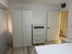 Beautiful luxury apartment in front of the sea