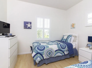 Seaside Bungalow by Vtrips