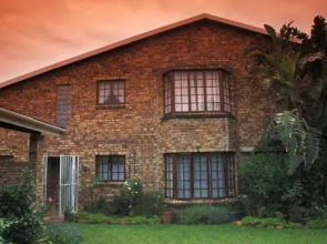 Fig Tree Manor B&B