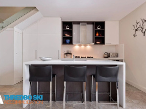 The Peak Penthouse 9