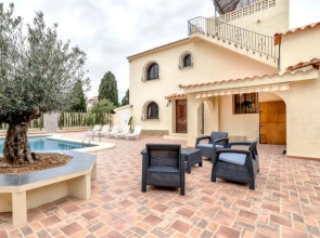 Villa - 3 Bedrooms with Pool and WiFi - 106411