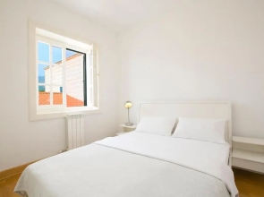 Sveti Stefan Beach Apartment