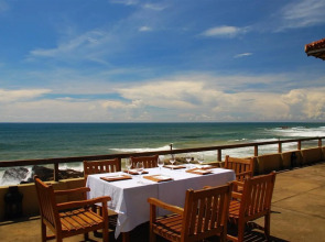 Jetwing Lagoon Wellness, A Luxury Reserve - Adults Only