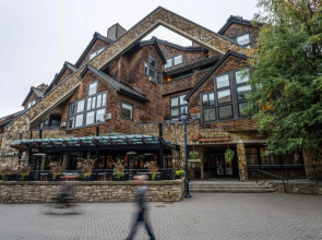 Executive - The Inn at Whistler Village