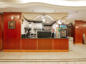 OYO 148 Shathi Almas Hotel Suites