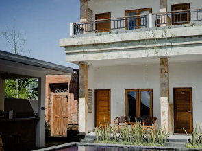CANGGU KAYUMA HOUSE by ZUZU