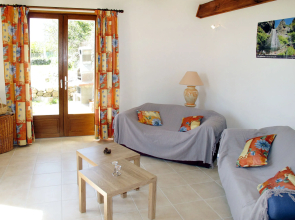 Holiday Home Les Lauriers Roses (LRG490)