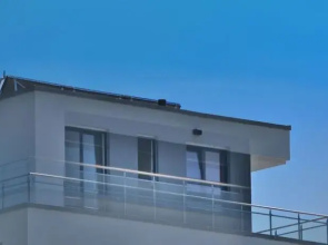 Penthouse Art meets Light *****