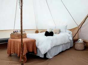 Glamping Valle de Guadalupe with private bathroom by Yuma Resort