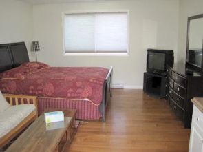 Cadboro Bay B & B
