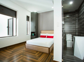 Aroya Hotel
