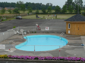 Tropicana Inn