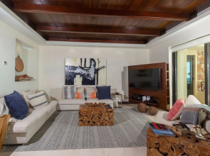 Calm and Cosy 4 Bedroom Condo