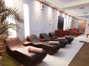 Byoot Bay Hotel & Resort