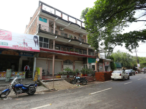 OYO Flagship 19120 The Classio Guest House