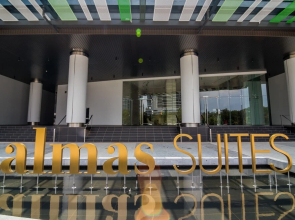 Almas Suites by Subhome