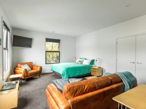 Provincial Apartment 1