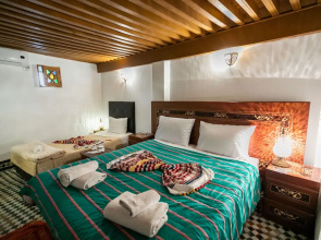 Riad fes iline