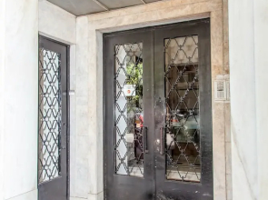 A Chic Kolonaki Apartment