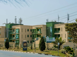 Highlands Suites Hotel