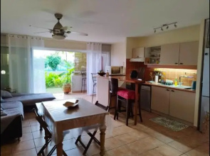 Appartement d'une chambre a Le Gosier a 300 m de la plage avec piscine partagee jardin clos et wifi
