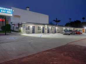 Newport Bay Inn