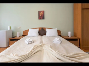 Room in Guest Room - Valensija - Standard Twin Room