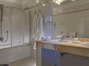 Отель Ariston Molino Buja