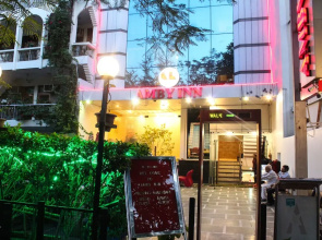 Hotel Amby Inn