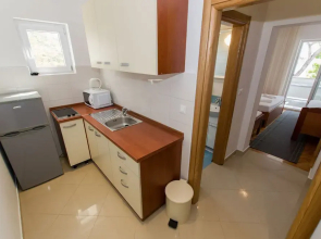 Anka - Amazing Location - SA7