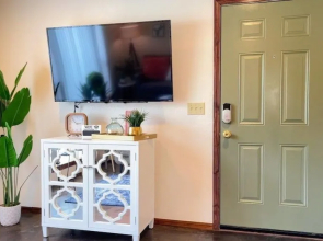 OU-2 Bedroom 1 bath next OU