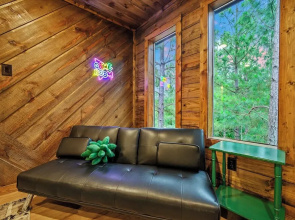 Broken Bow Home w/ Hot Tub, Game Room & EV Charger