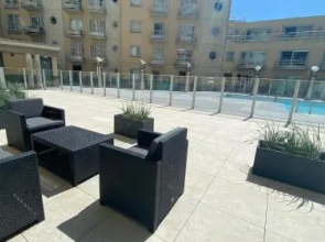 Deluxe Apartment with Shared Pool