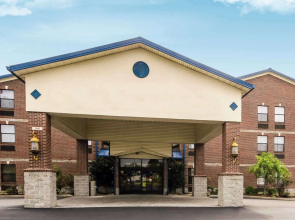Quality Suites Jeffersonville - Louisville North