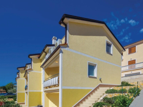 Nice Home in Dobrinj With Wifi and 3 Bedrooms