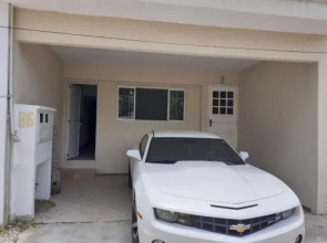 Casa a 80m da Praia das Toninhas