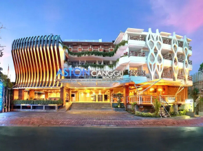 Comfort Room Batu Bolong Beach old Mans Canggu