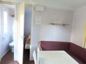 Bungalow With 2 Bedrooms in Rochechouart, With Wonderful Lake View, Po
