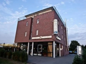 Hotel Manu