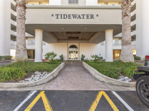 Stunning Oceanfront Condo With Resort Amenities 3 Bedroom Condo by RedAwning