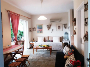 Villa Alkyon - Dreamy 3BR, Pool & BBQ next to Varnavas Beach