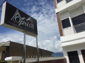 Opriss Hotel