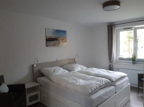 Coastal Hut No. 6 Comfortable Vacation Home