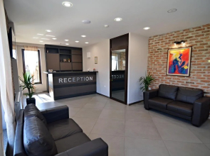 La Casa Hotel