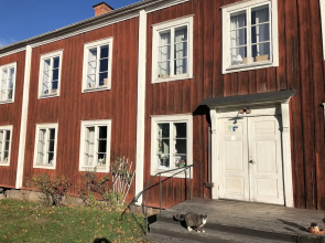 Frägsta Hälsingegård Bed & Breakfast