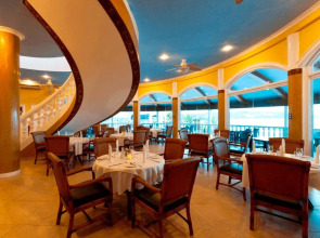 Monaco Suites de Boracay